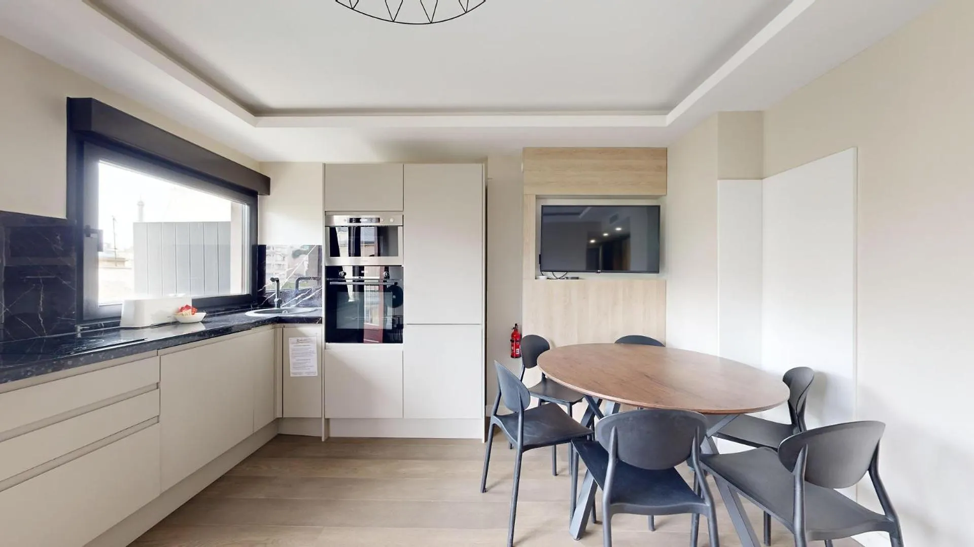Bluestay 54 - Superbe Appartement A Parigi